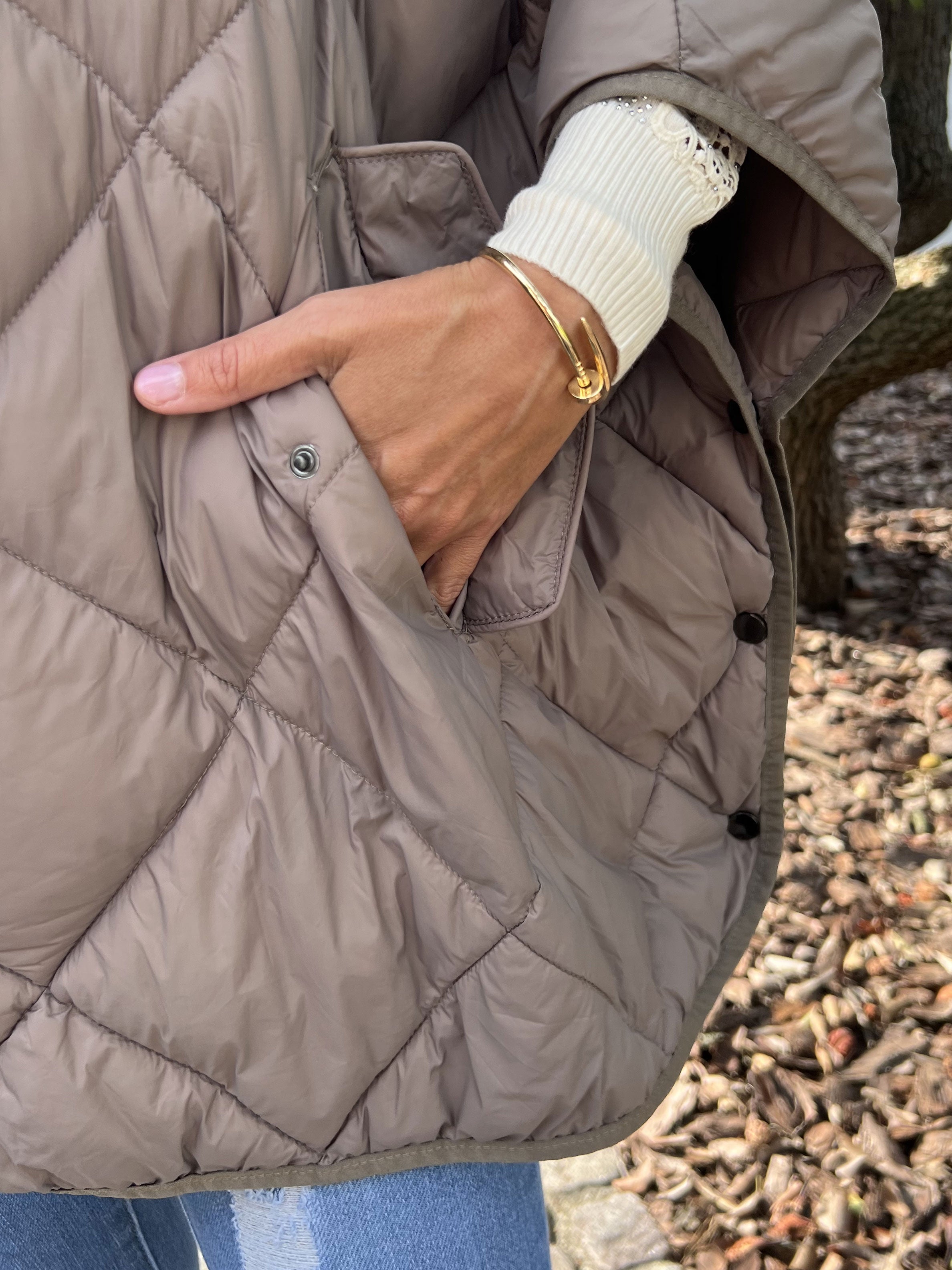 Floriza - Kort dunjacka i oversized passform